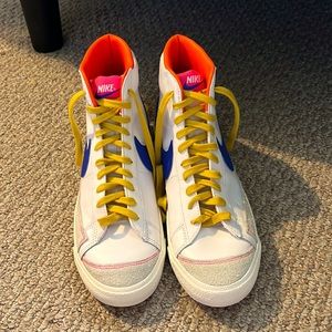 Never worn. Just too big.